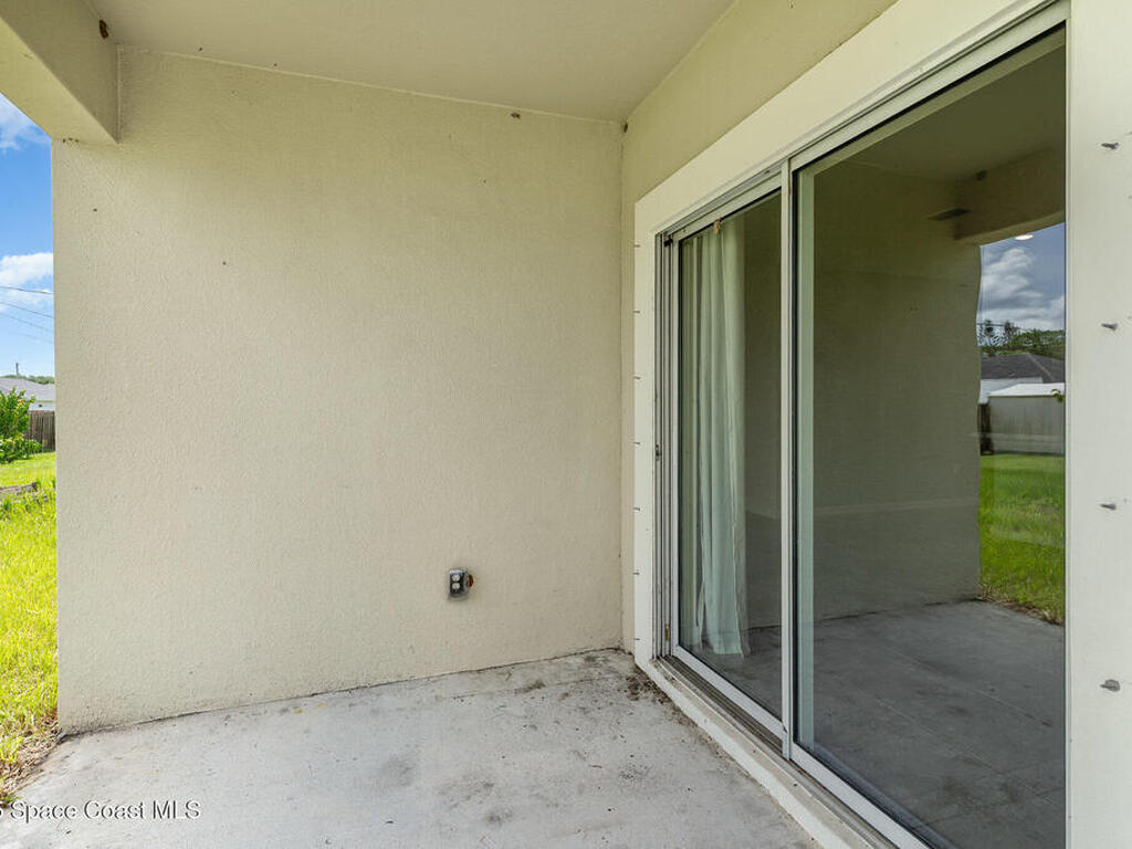 318 Hammock Road, Palm Bay, FL 32909