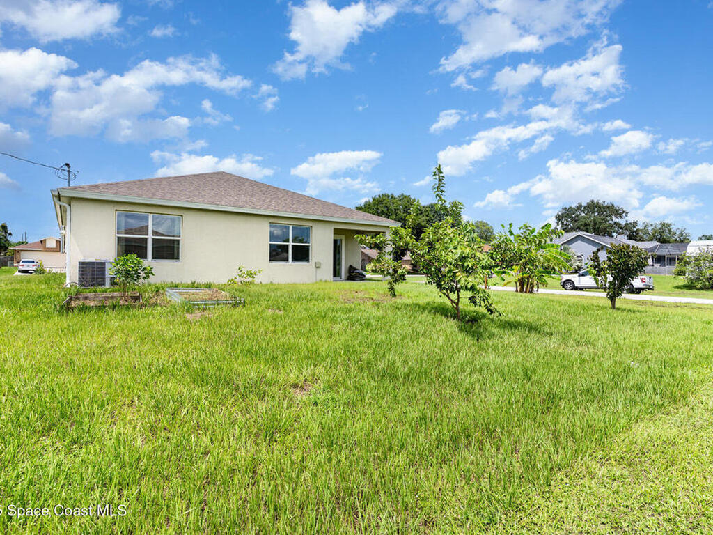 318 Hammock Road, Palm Bay, FL 32909