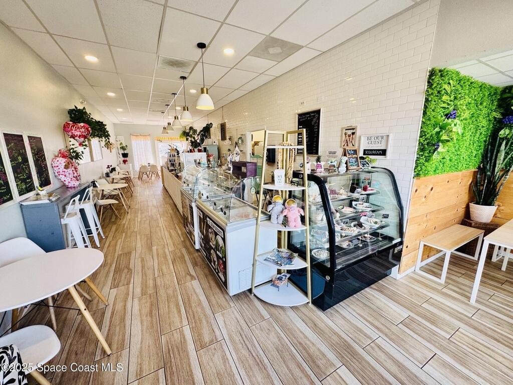 214 W Cocoa Beach Cswy Causeway, Cocoa Beach, FL 32931