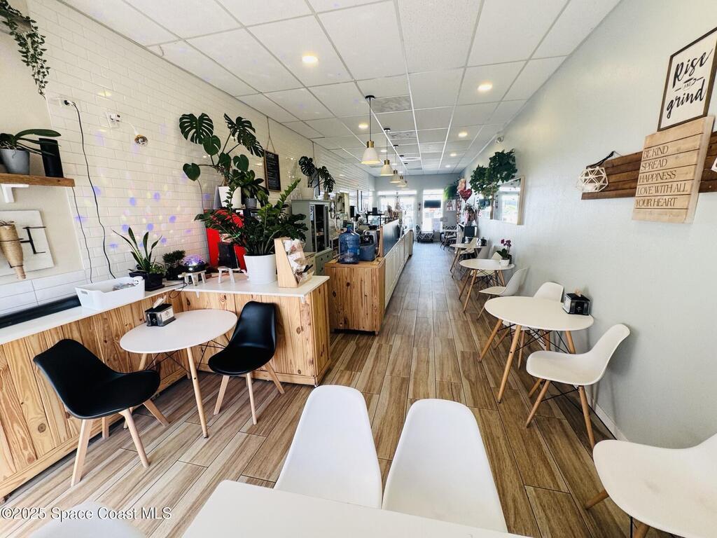 214 W Cocoa Beach Cswy Causeway, Cocoa Beach, FL 32931