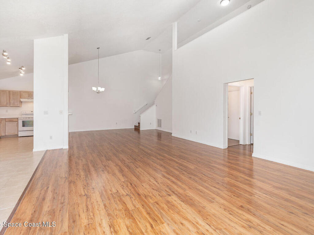 2548 Albion Avenue, Orlando, FL 32833