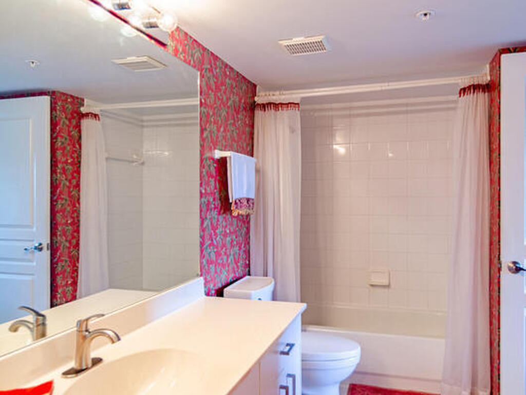 8700 Ridgewood Avenue, Cape Canaveral, FL 32920