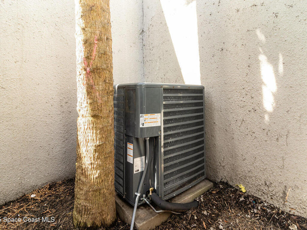 1917 S Harbor City Boulevard, Melbourne, FL 32901