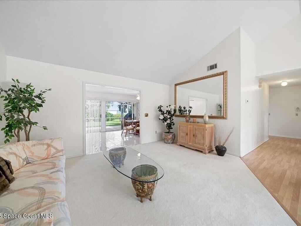 818 Spanish Wells Drive, Suntree, FL 32940