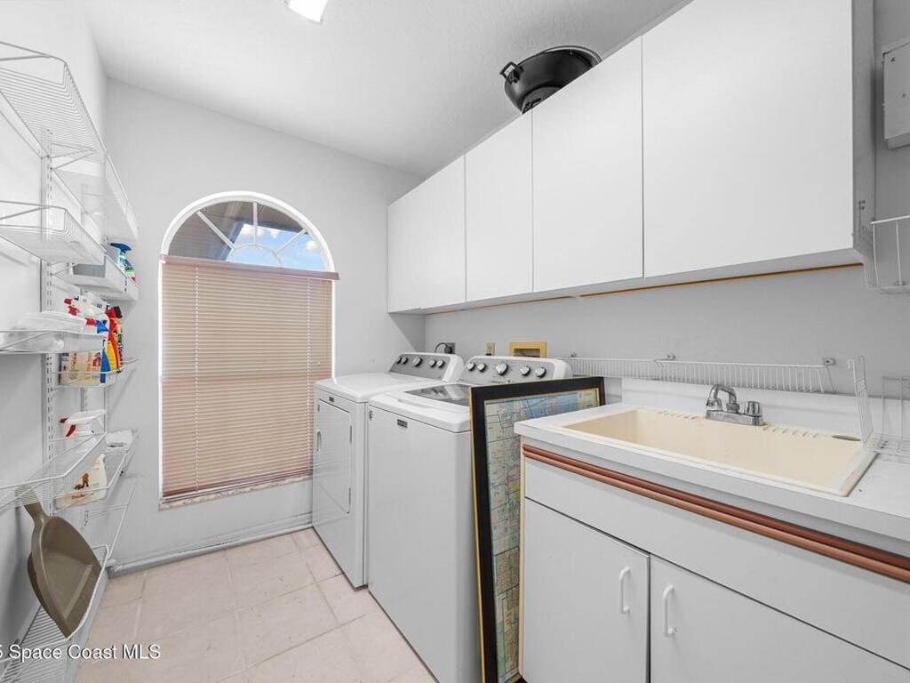 818 Spanish Wells Drive, Suntree, FL 32940