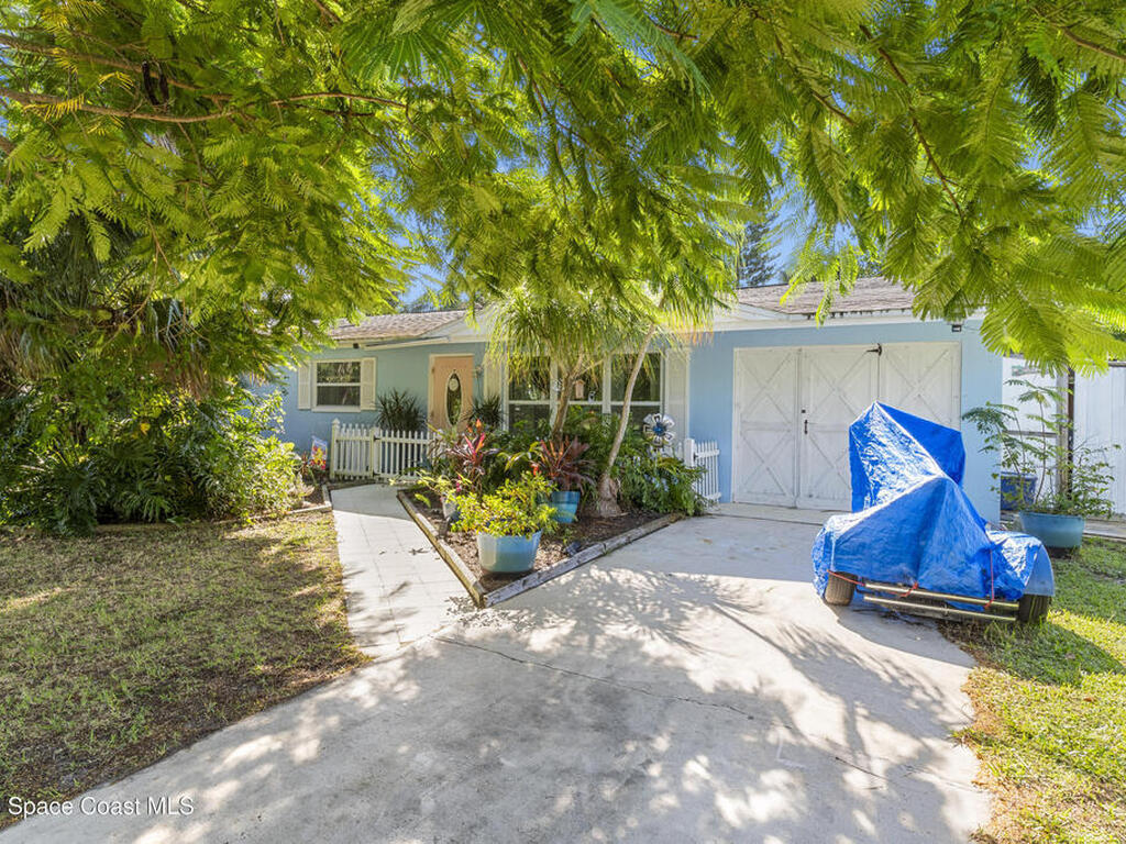 2545 1st Place, Vero Beach, FL 32962
