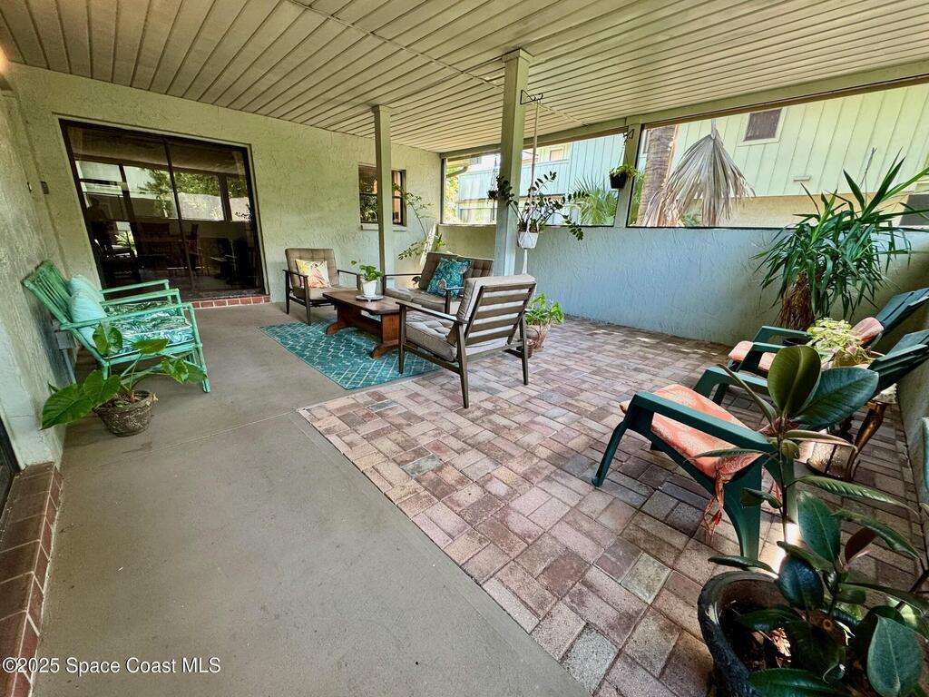 1926 Dipol, Titusville, FL 32780