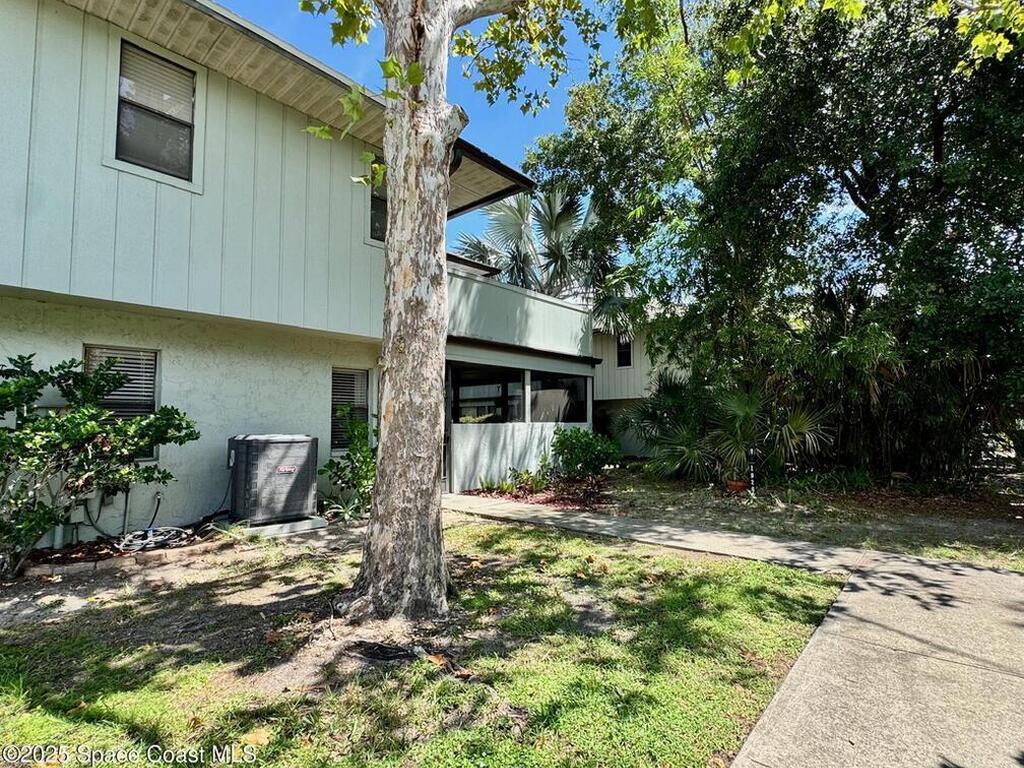 1926 Dipol, Titusville, FL 32780