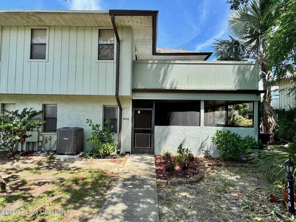 1926 Dipol, Titusville, FL 32780