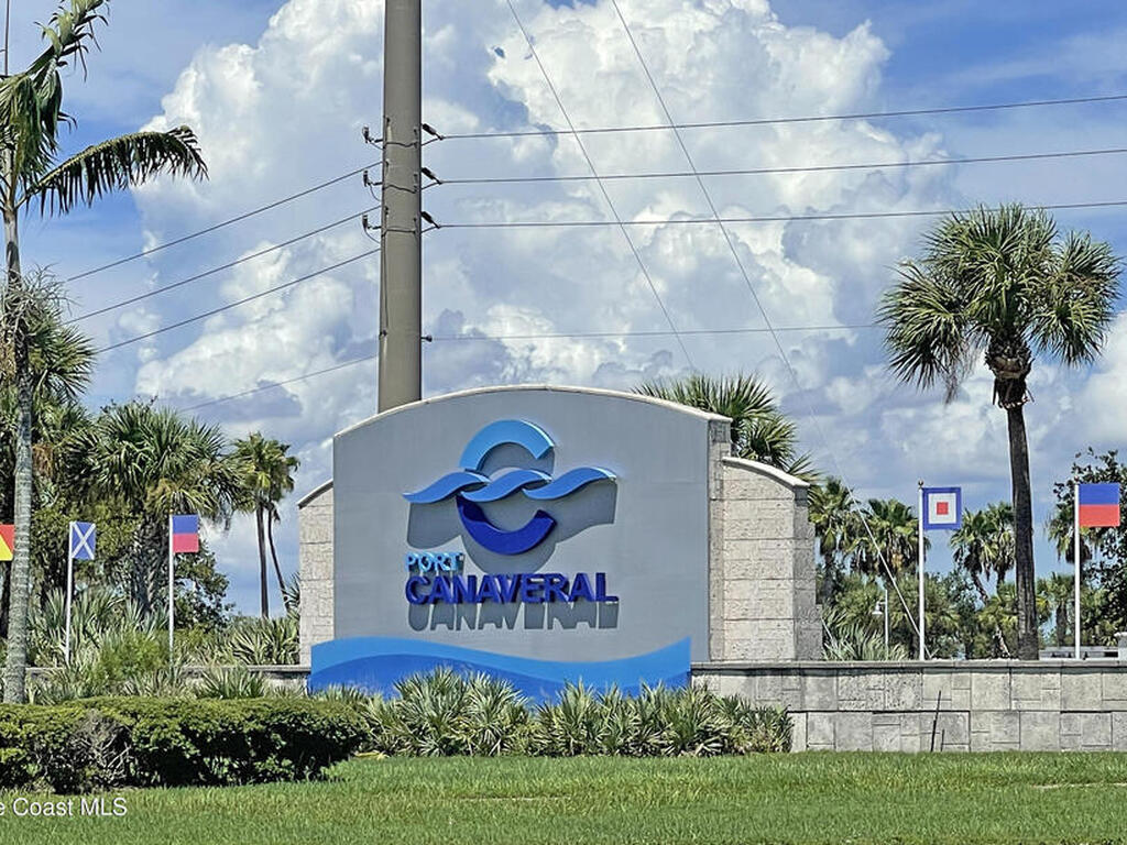 188 Pinellas Lane, Cocoa Beach, FL 32931