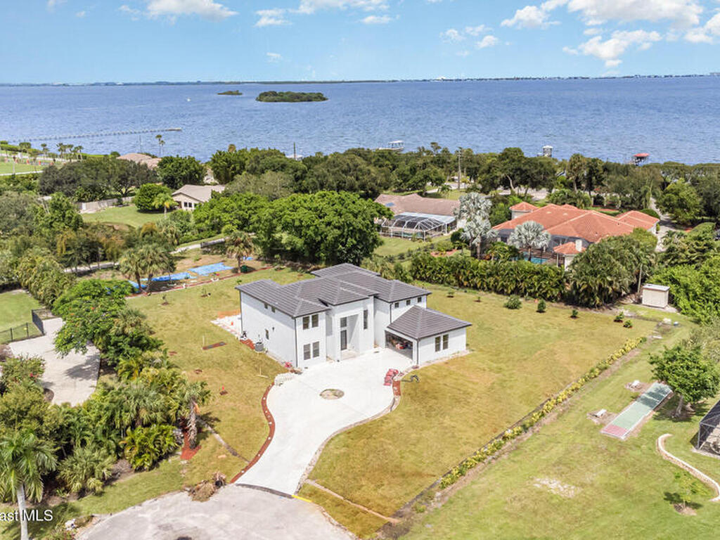 5180 Calmes Way, Merritt Island, FL 32952