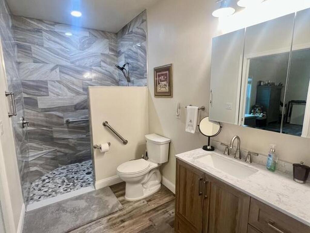 296 Port Malabar Boulevard, Palm Bay, FL 32905