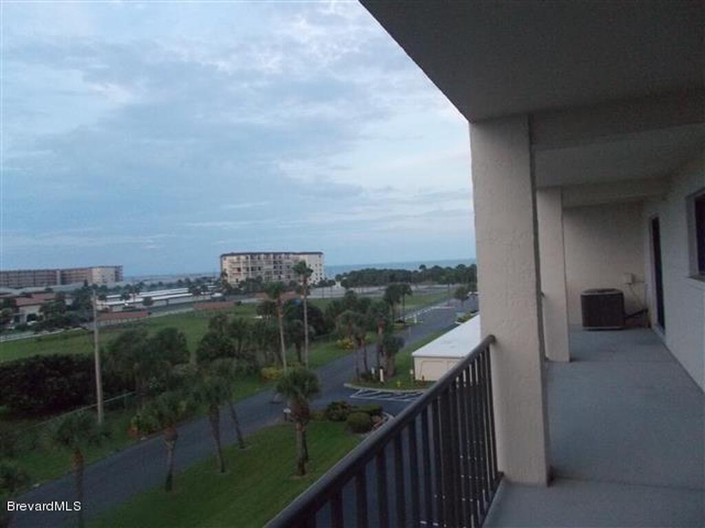 2090 N Atlantic Avenue, Cocoa Beach, FL 32931