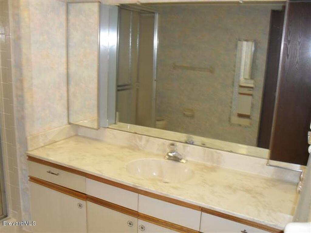 2090 N Atlantic Avenue, Cocoa Beach, FL 32931