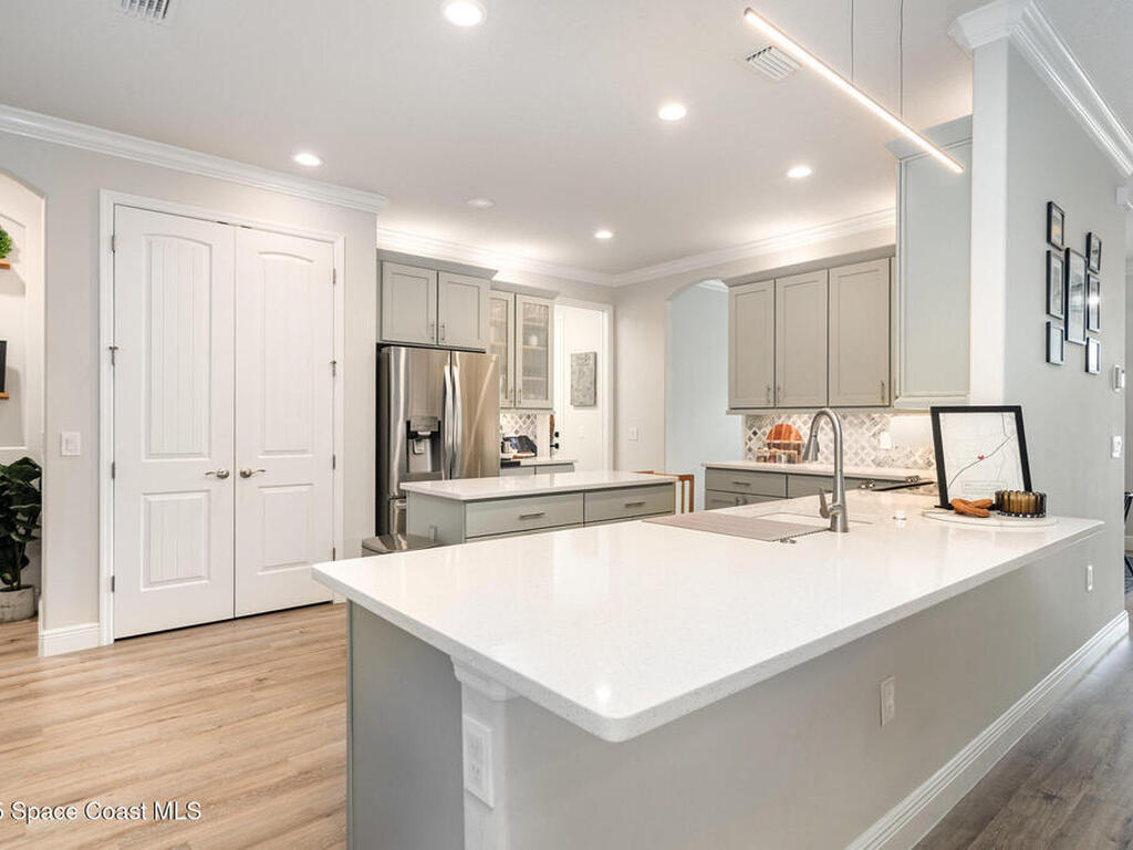 840 Hawks Ridge Court, Palm Bay, FL 32905