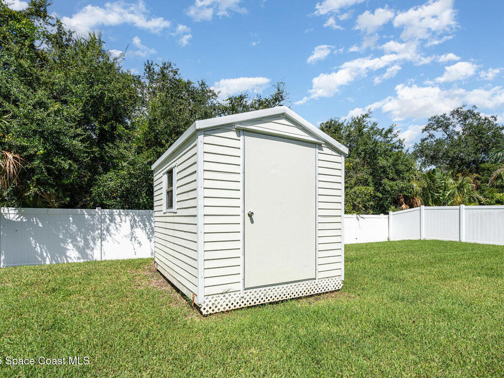 840 Hawks Ridge Court, Palm Bay, FL 32905