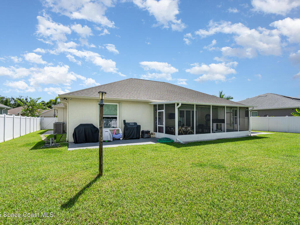 840 Hawks Ridge Court, Palm Bay, FL 32905