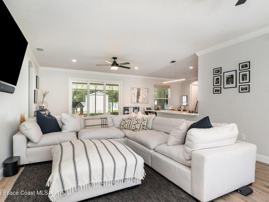 840 Hawks Ridge Court, Palm Bay, FL 32905