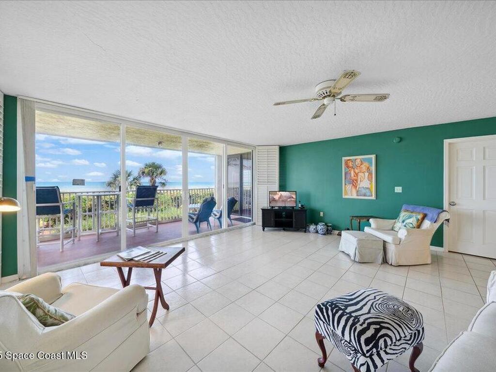 1527 S Atlantic Ave, Cocoa Beach, FL 32931