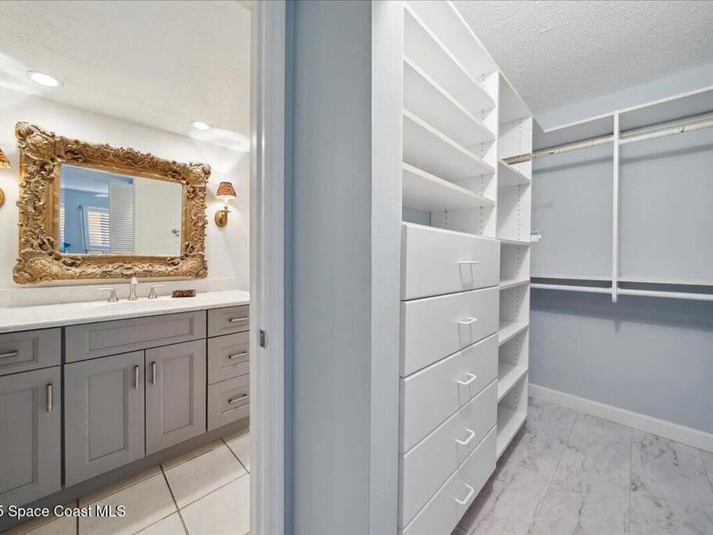 1527 S Atlantic Ave, Cocoa Beach, FL 32931