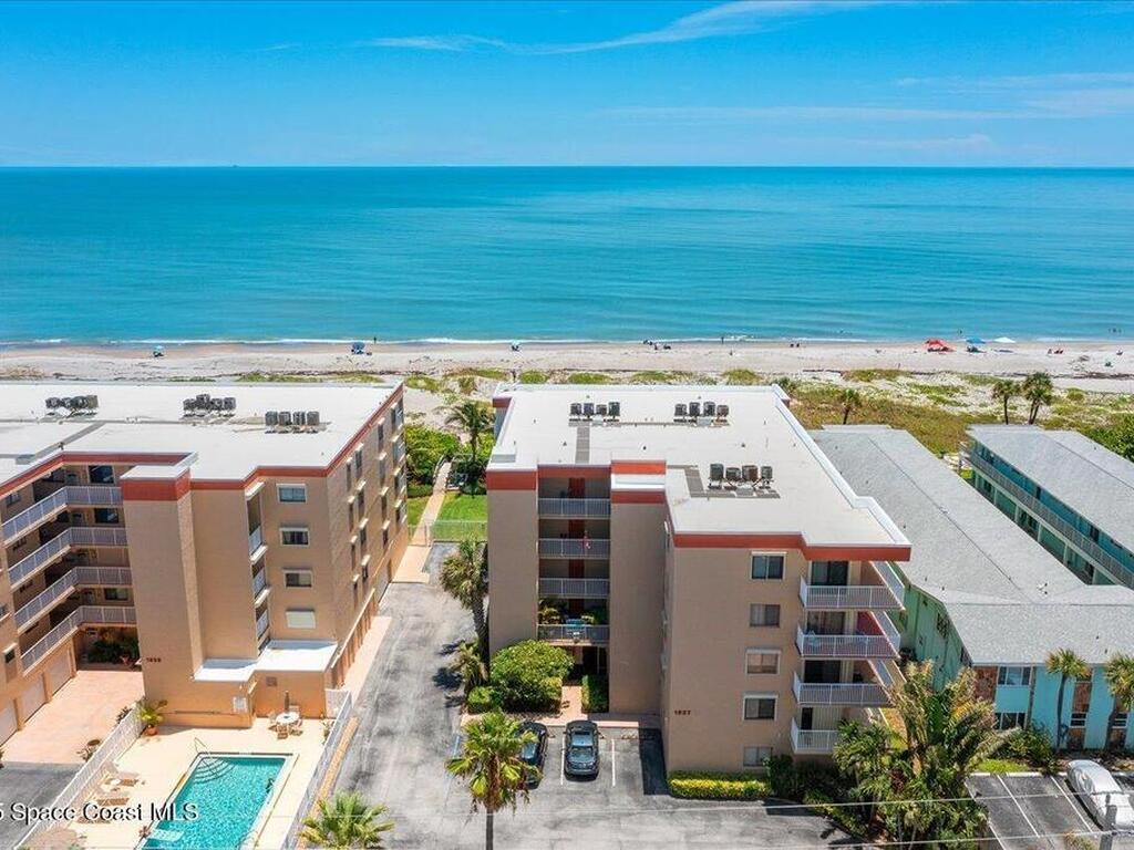 1527 S Atlantic Ave, Cocoa Beach, FL 32931