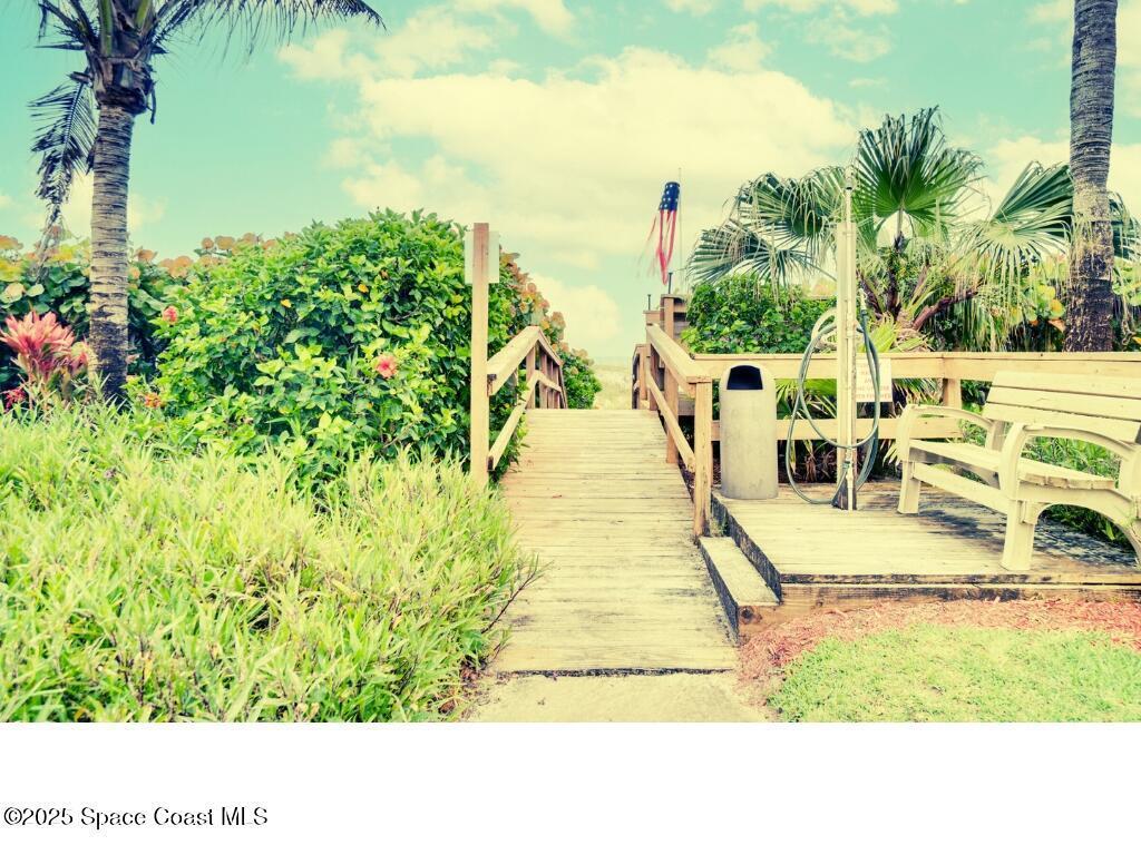 1527 S Atlantic Ave, Cocoa Beach, FL 32931