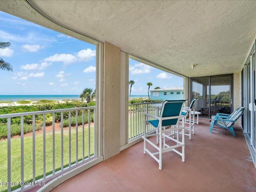 1527 S Atlantic Ave, Cocoa Beach, FL 32931