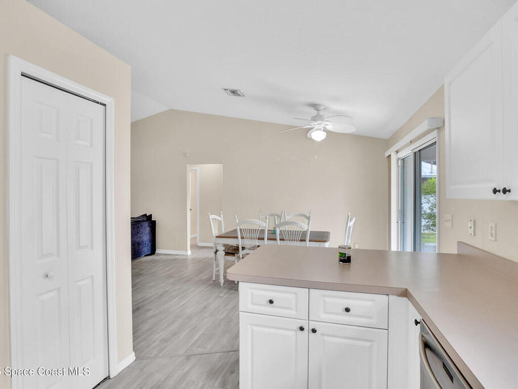 7976 105th Court, Vero Beach, FL 32967