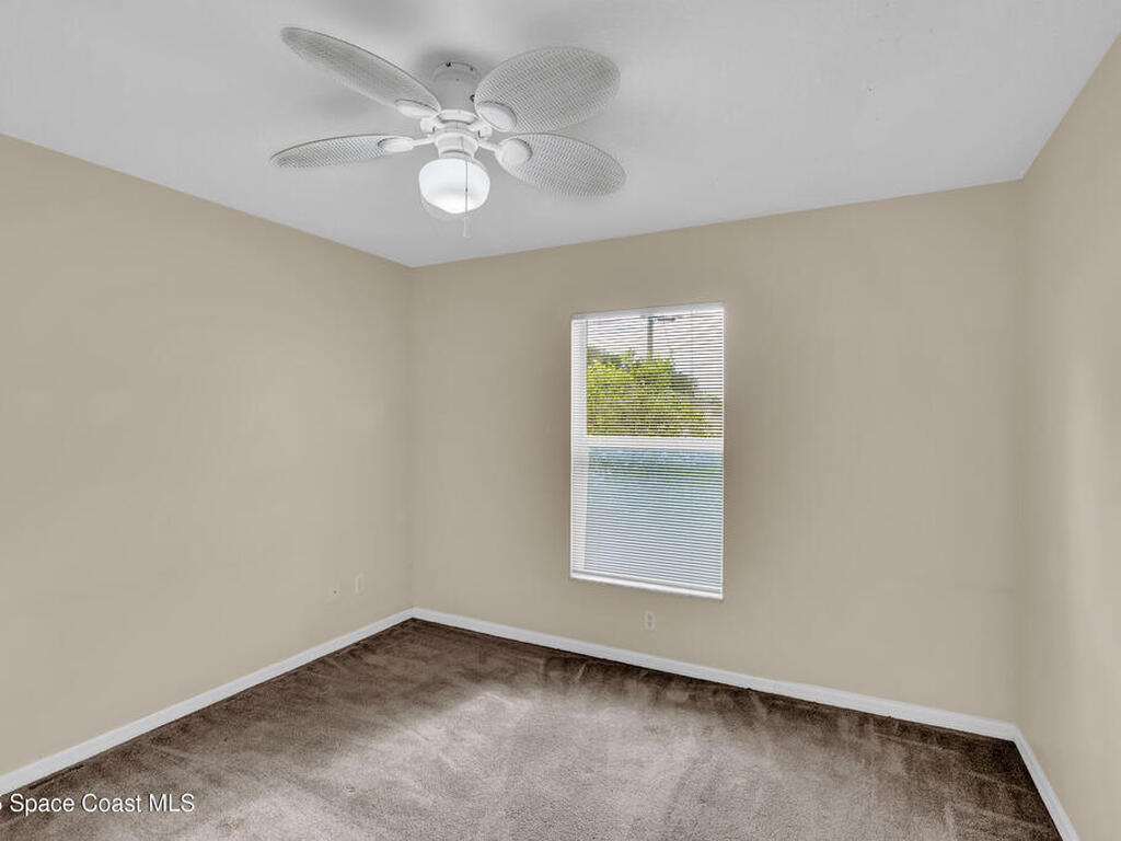 7976 105th Court, Vero Beach, FL 32967