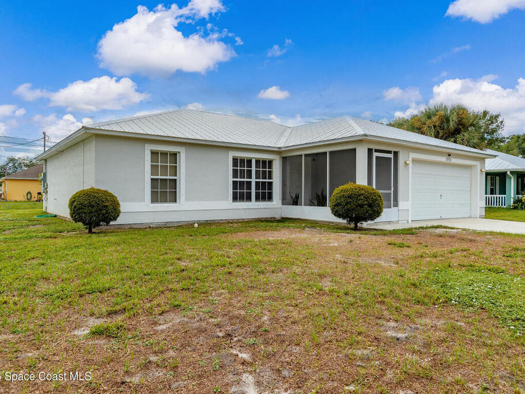 7976 105th Court, Vero Beach, FL 32967