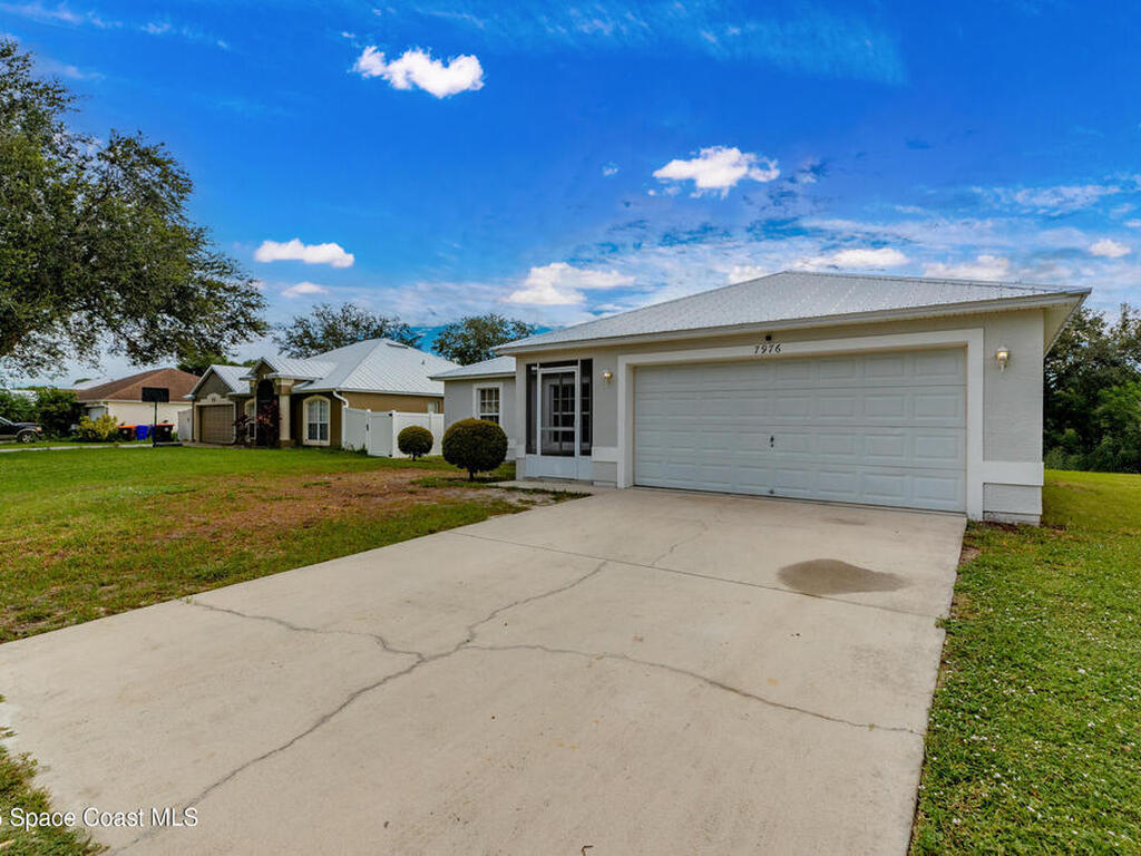 7976 105th Court, Vero Beach, FL 32967