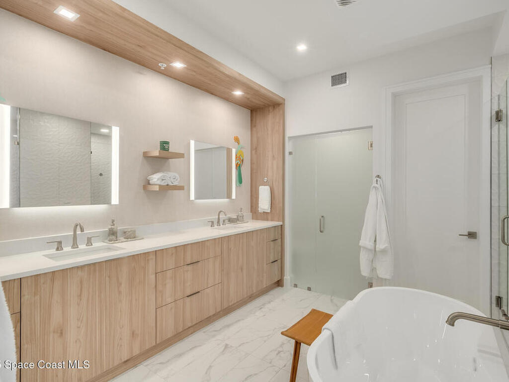 65 N Atlantic Avenue, Cocoa Beach, FL 32931