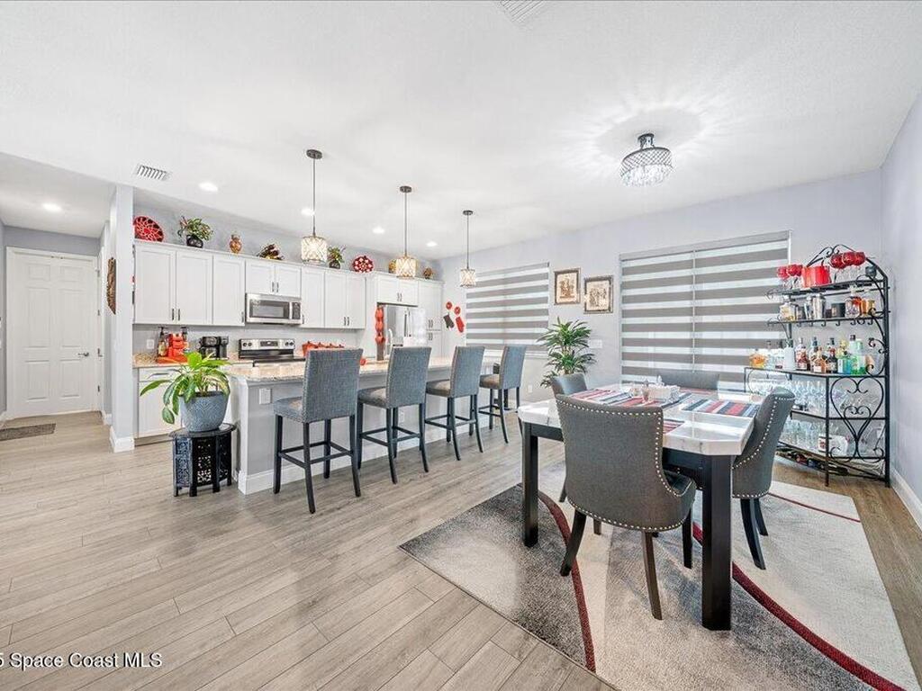 984 Captiva Island Circle, Palm Bay, FL 32908