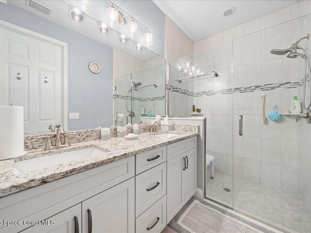 984 Captiva Island Circle, Palm Bay, FL 32908