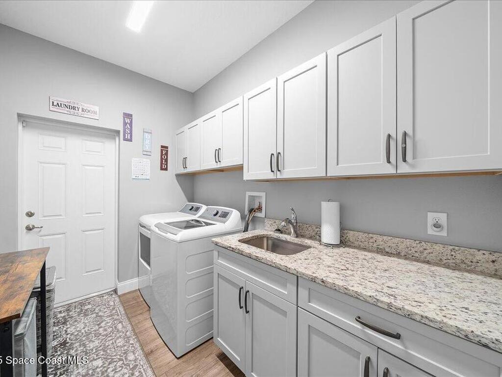 984 Captiva Island Circle, Palm Bay, FL 32908