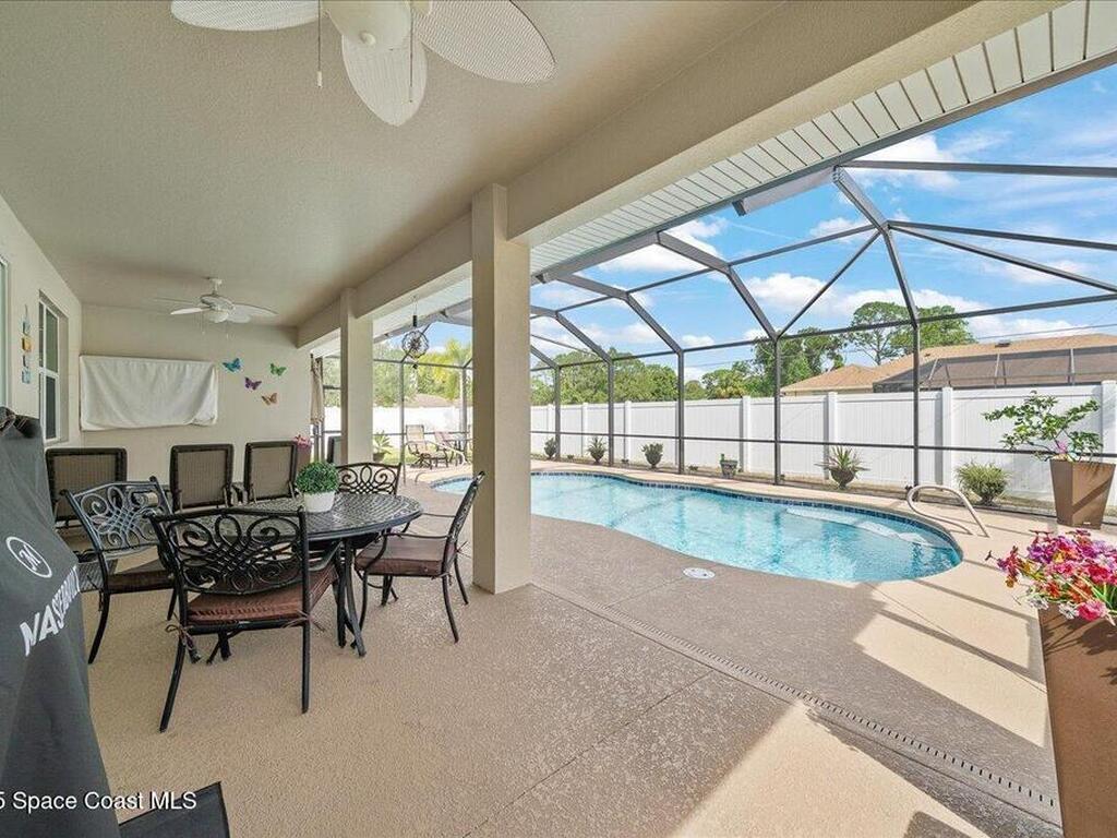 984 Captiva Island Circle, Palm Bay, FL 32908