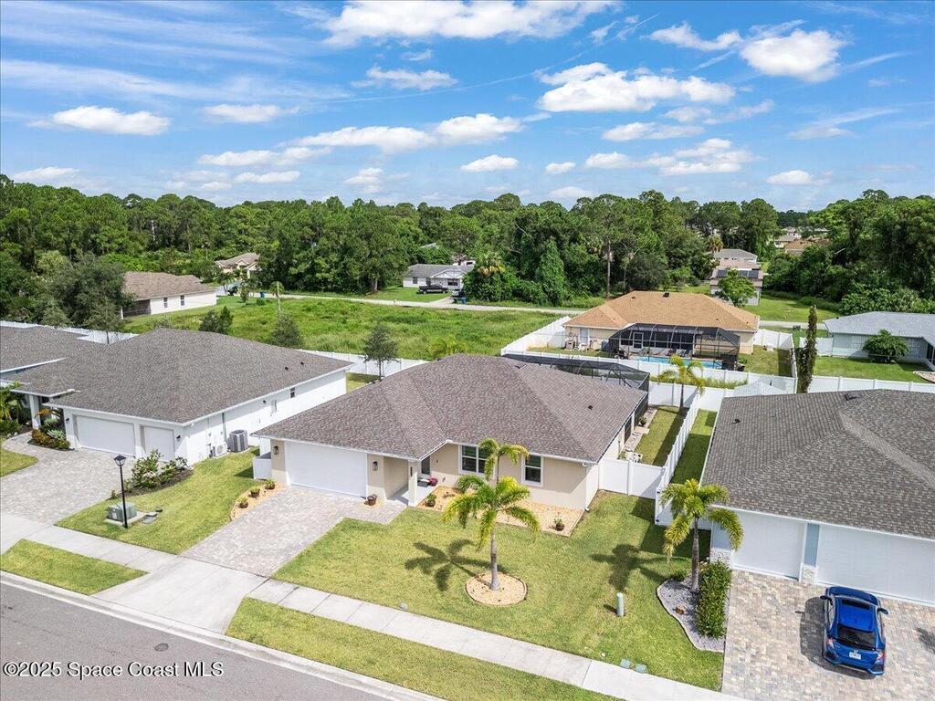 984 Captiva Island Circle, Palm Bay, FL 32908