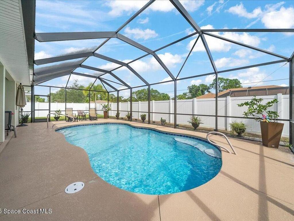 984 Captiva Island Circle, Palm Bay, FL 32908