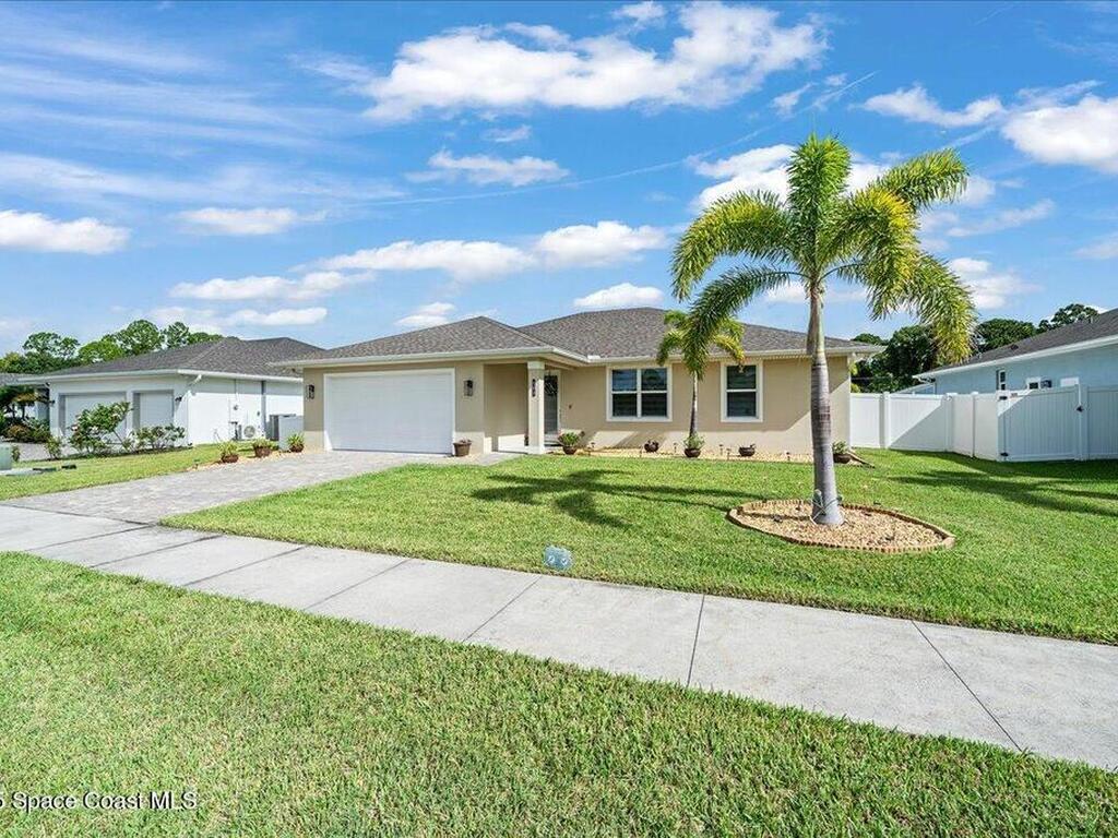 984 Captiva Island Circle, Palm Bay, FL 32908