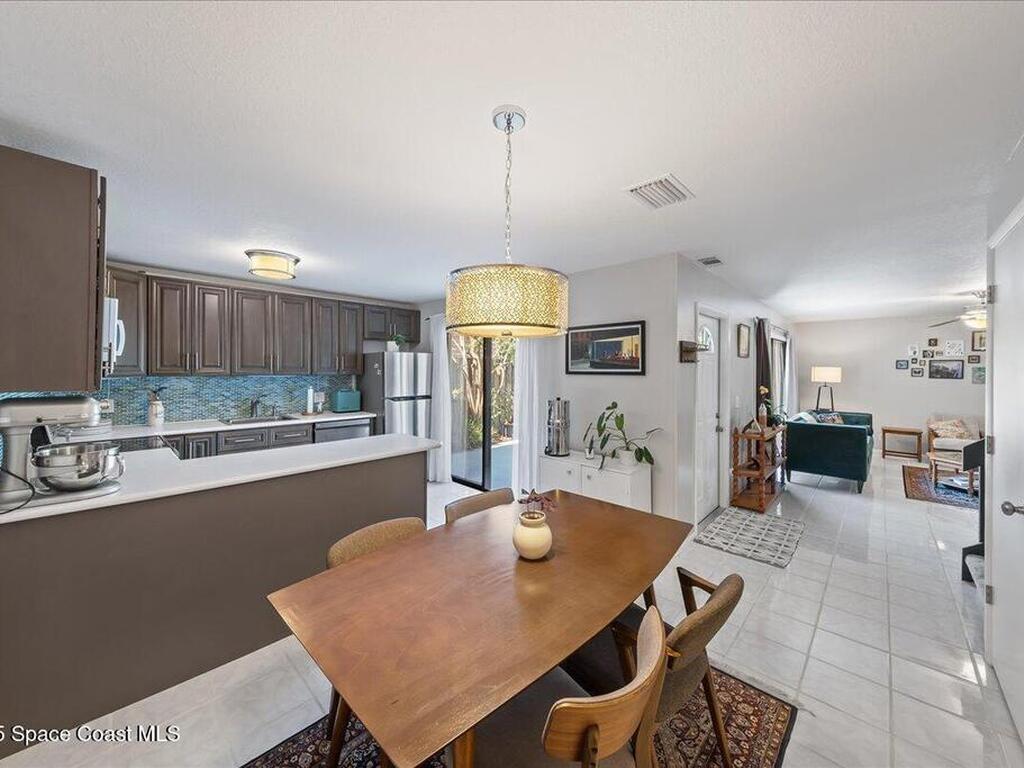 2012 Dan Court, Palm Bay, FL 32905