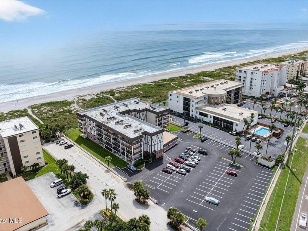 383 N Atlantic Avenue, Cocoa Beach, FL 32931