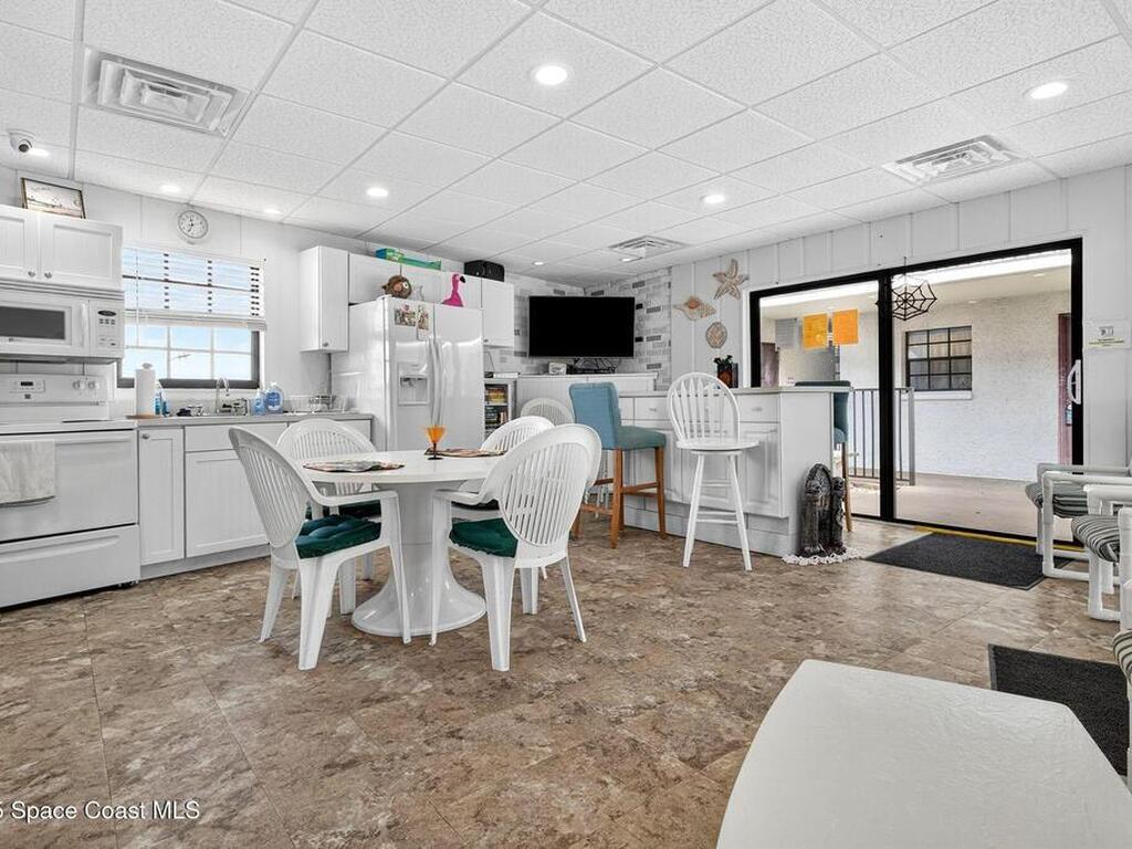 383 N Atlantic Avenue, Cocoa Beach, FL 32931