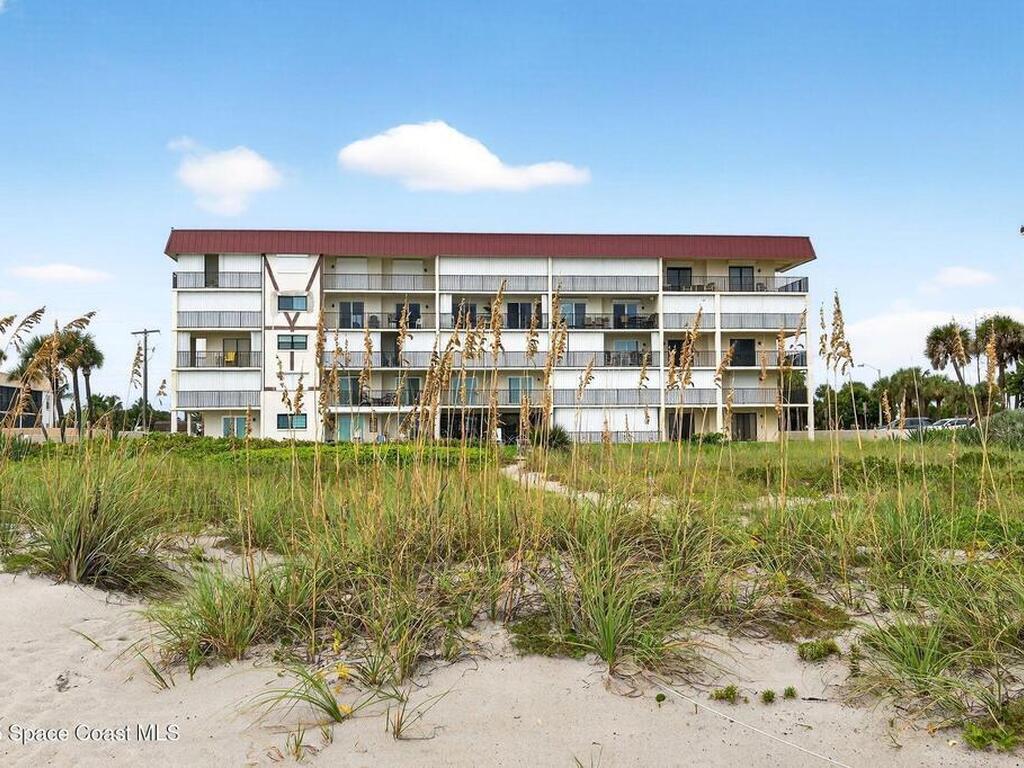 383 N Atlantic Avenue, Cocoa Beach, FL 32931
