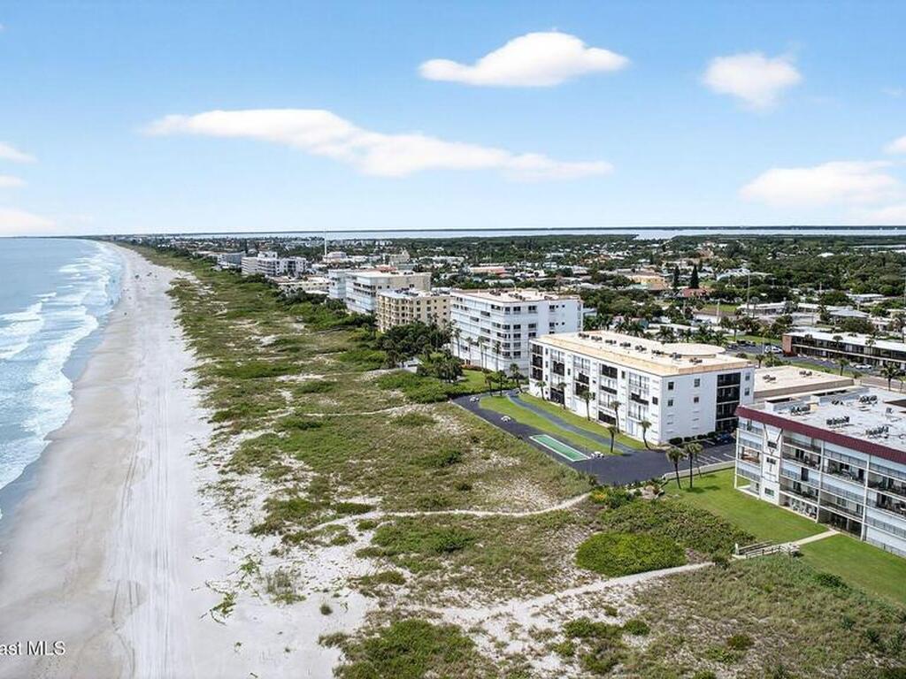 383 N Atlantic Avenue, Cocoa Beach, FL 32931