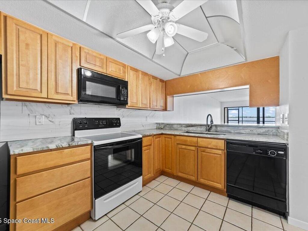 250 S Sykes Creek Parkway, Merritt Island, FL 32952