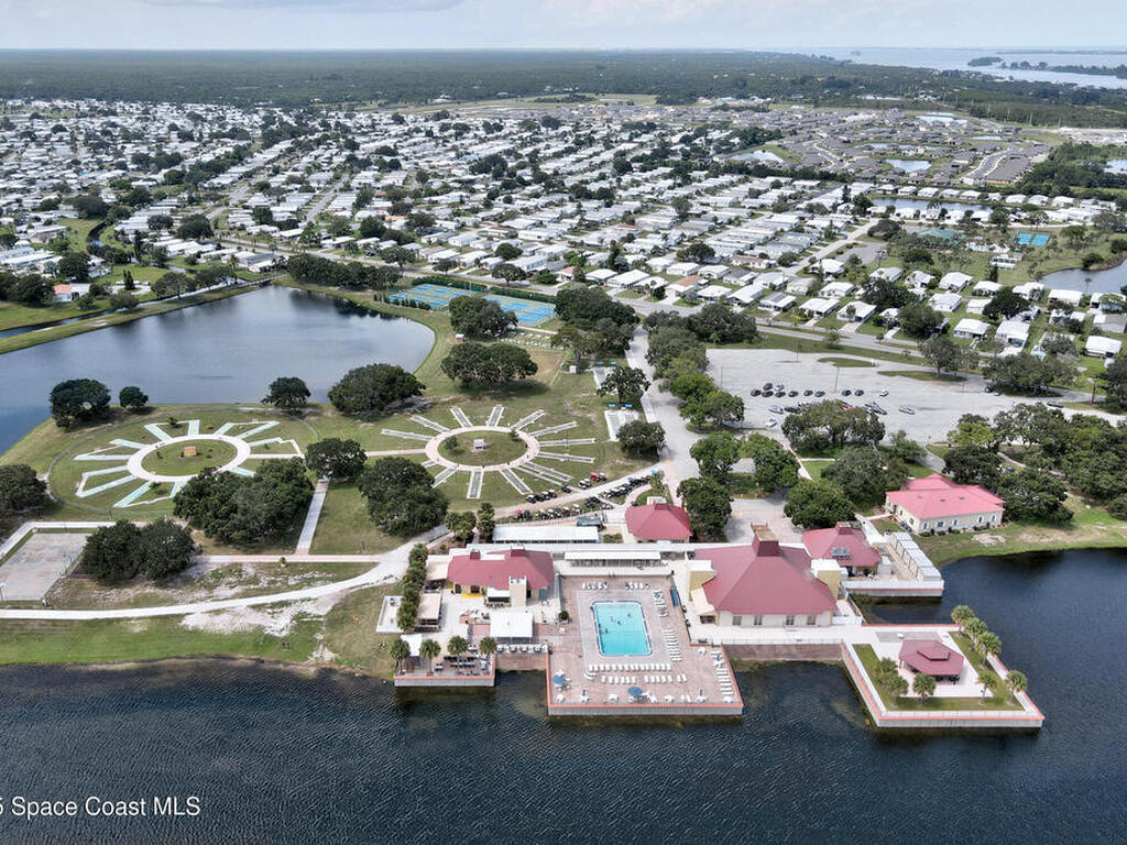 621 Puffin Drive, Barefoot Bay, FL 32976