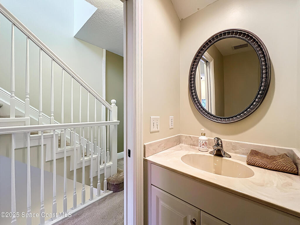 1680 42nd Square, Vero Beach, FL 32960