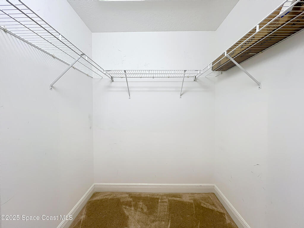 1680 42nd Square, Vero Beach, FL 32960