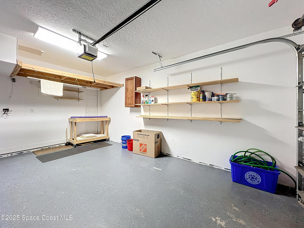 1680 42nd Square, Vero Beach, FL 32960