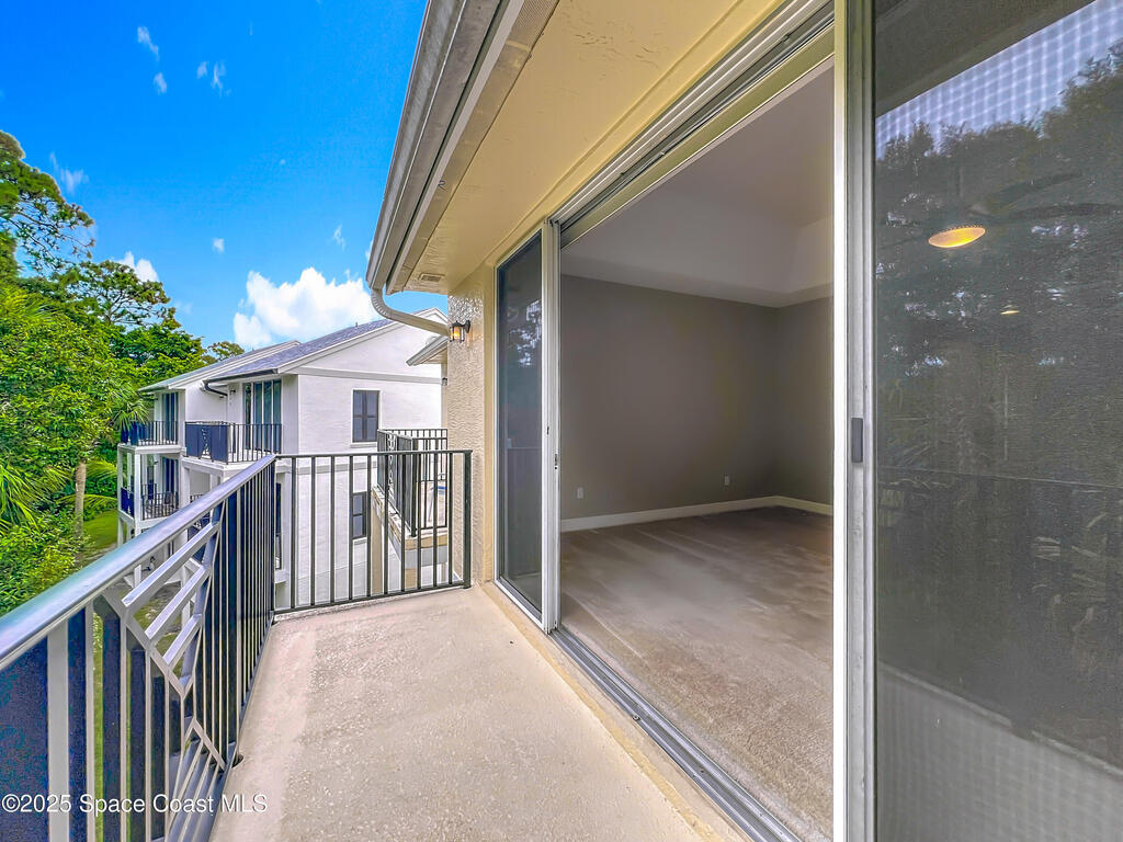 1680 42nd Square, Vero Beach, FL 32960